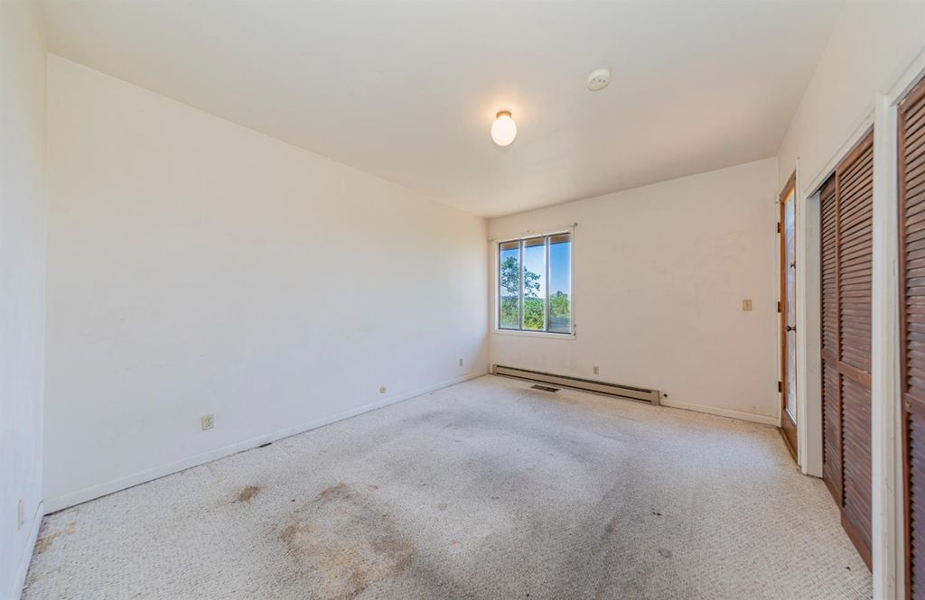 Image 18 of property listing at 32774 Road 400, Coarsegold, CA 93614