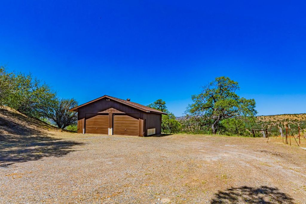 Image 49 of property listing at 32774 Road 400, Coarsegold, CA 93614