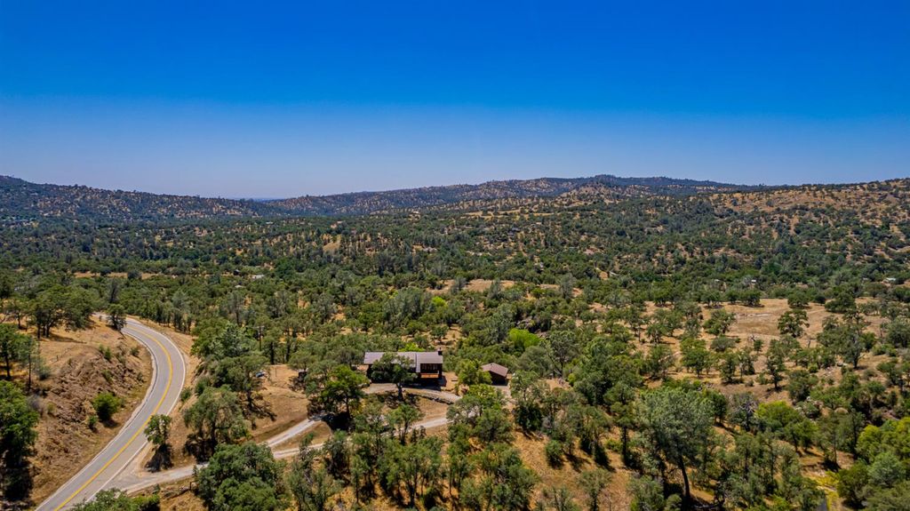 Image 59 of property listing at 32774 Road 400, Coarsegold, CA 93614