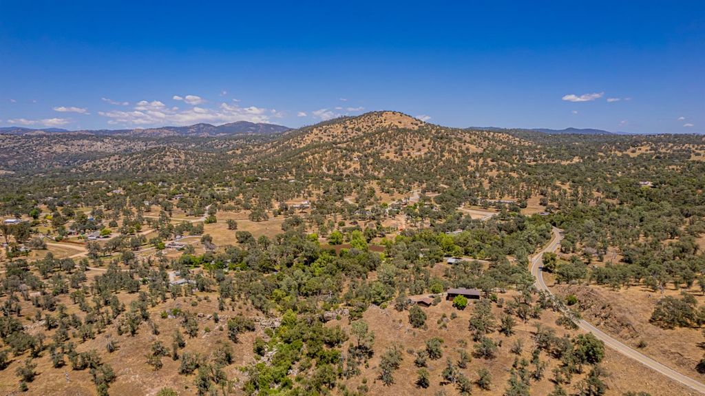 Image 63 of property listing at 32774 Road 400, Coarsegold, CA 93614
