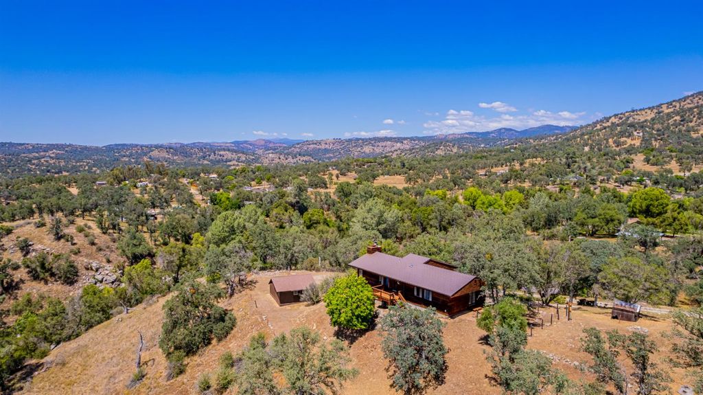 Image 65 of property listing at 32774 Road 400, Coarsegold, CA 93614