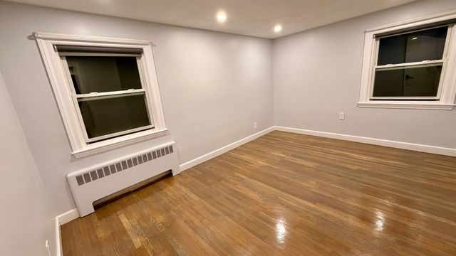 34-36 Rose Ave 36, Watertown, MA 02472