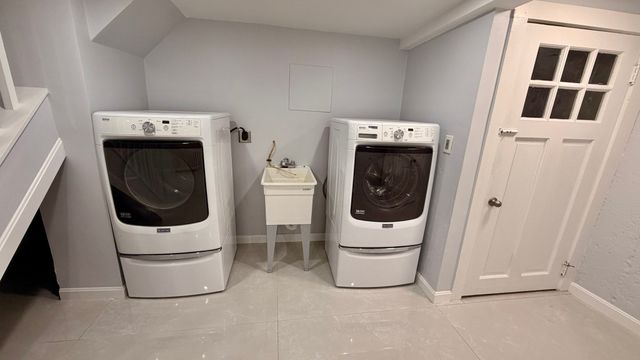 34-36 Rose Ave 36, Watertown, MA 02472
