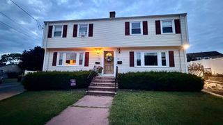 34-36 Rose Ave 36, Watertown, MA 02472