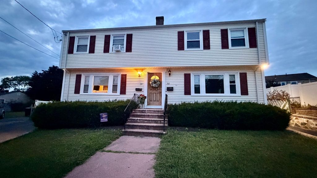 34-36 Rose Ave 36, Watertown, MA 02472