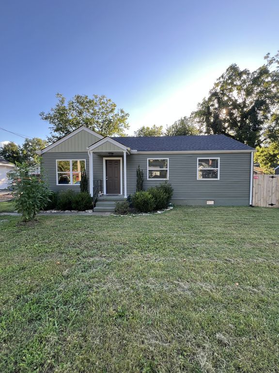 712 S High St, Winchester, TN 37398