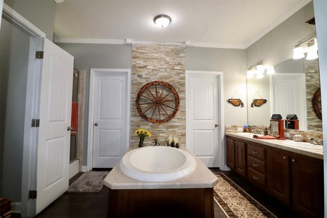 1250 Meekins Road, Cleveland, TX 77328