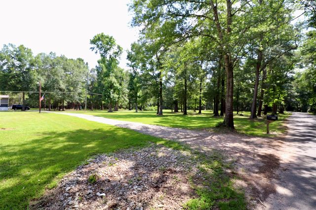 1250 Meekins Road, Cleveland, TX 77328
