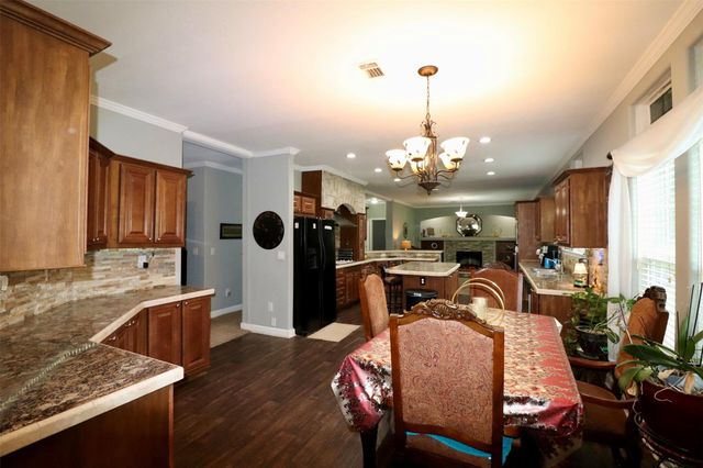 1250 Meekins Road, Cleveland, TX 77328