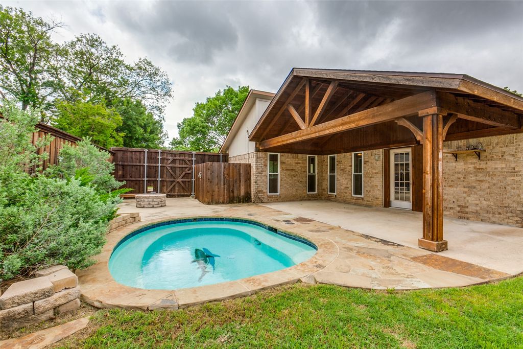 18731 Platte River Way, Dallas, TX 75287