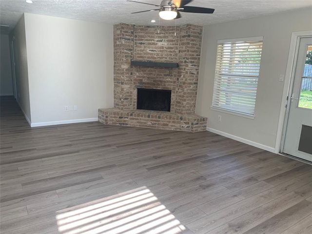 214 Maple Leaf Street, League City, TX 77573