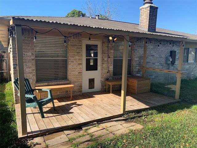 214 Maple Leaf Street, League City, TX 77573