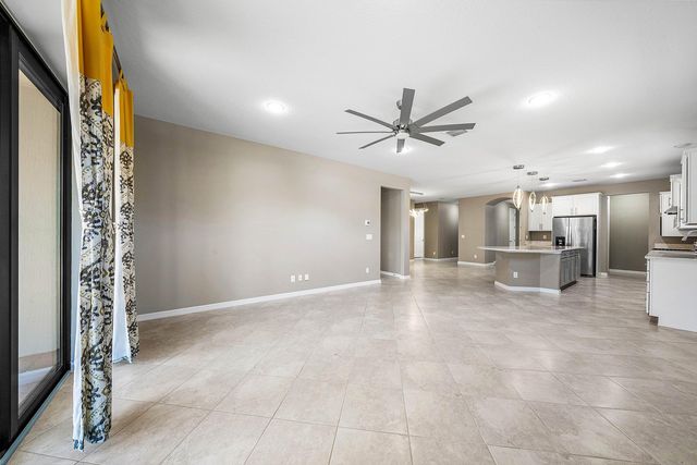 194 SE Courances Drive, Port St. Lucie, Port St Lucie, FL 34984