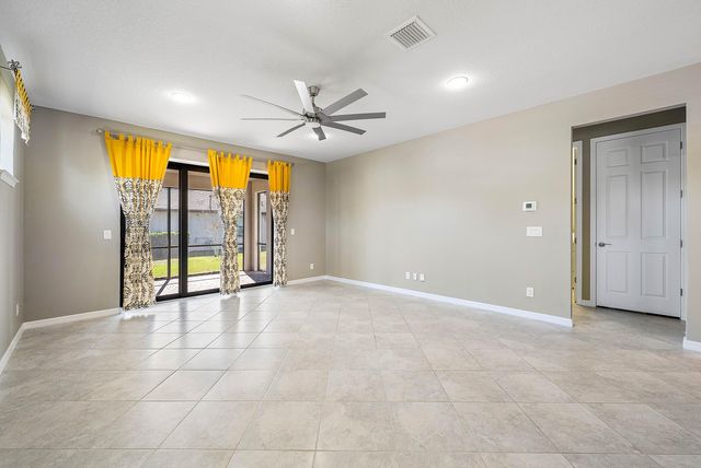 194 SE Courances Drive, Port St. Lucie, Port St Lucie, FL 34984