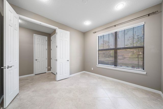 194 SE Courances Drive, Port St. Lucie, Port St Lucie, FL 34984