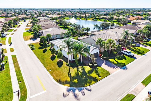 194 SE Courances Drive, Port St. Lucie, Port St Lucie, FL 34984