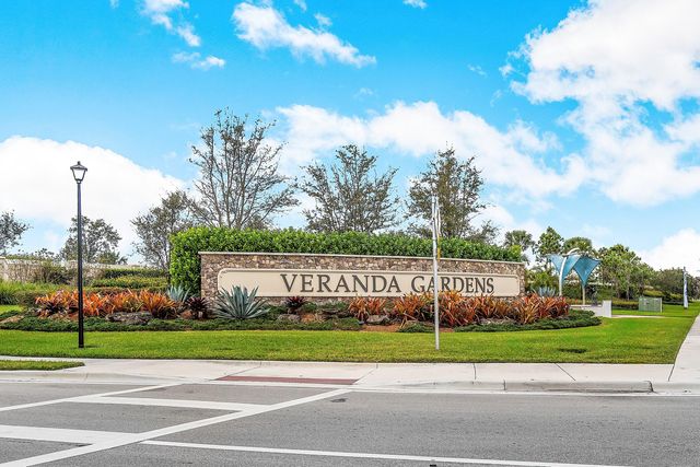 194 SE Courances Drive, Port St. Lucie, Port St Lucie, FL 34984