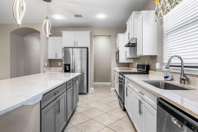 194 SE Courances Drive, Port St. Lucie, Port St Lucie, FL 34984