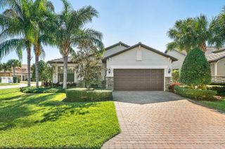 194 SE Courances Drive, Port St. Lucie, Port St Lucie, FL 34984