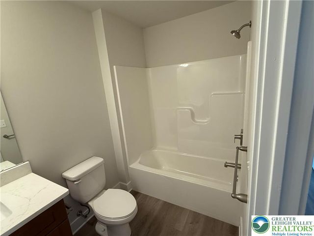 960 Hilton Street, Bethlehem City, PA 18017