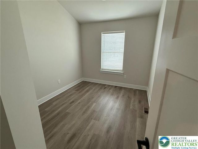 960 Hilton Street, Bethlehem City, PA 18017