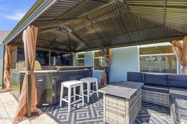 1055 Kylar Drive NW, Palm Bay, FL 32907