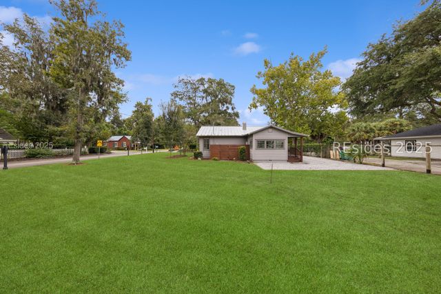 38 Boundary St, Bluffton, SC 29910