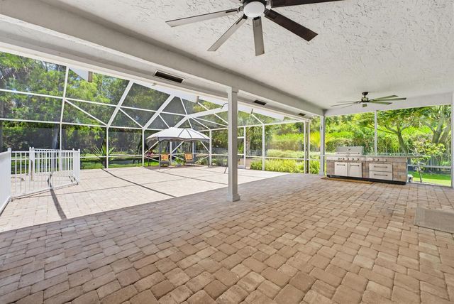 14708 Stirrup Lane, Wellington, FL 33414