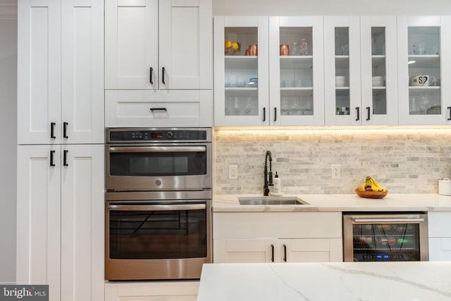 436 MANTON ST, Philadelphia, PA 19147