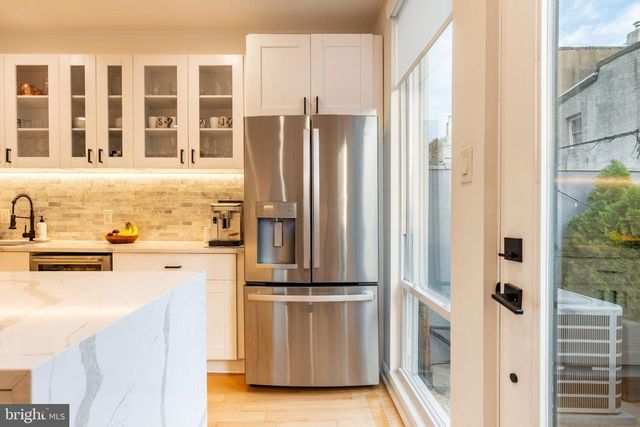 436 MANTON ST, Philadelphia, PA 19147