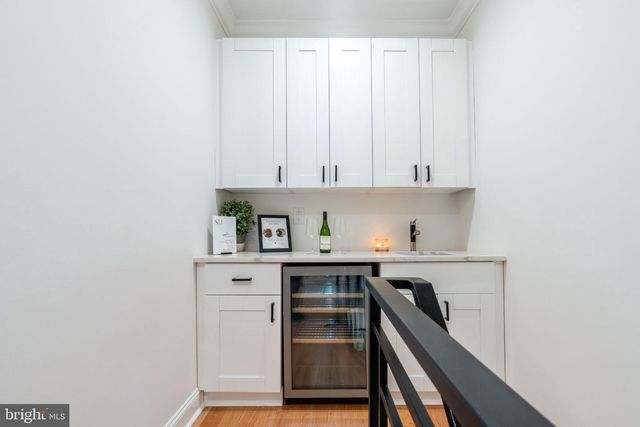 436 MANTON ST, Philadelphia, PA 19147