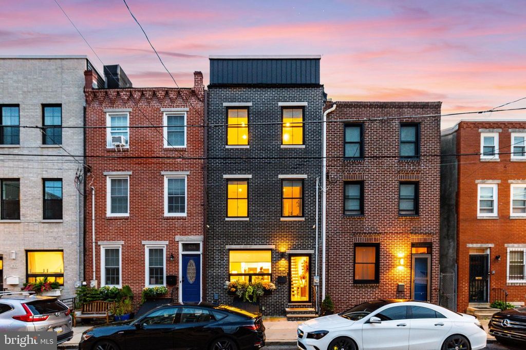 436 MANTON ST, Philadelphia, PA 19147 — photo 2
