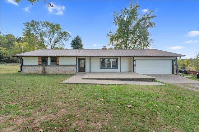 12973 Colonel Myers Road, Bentonville, AR 72713