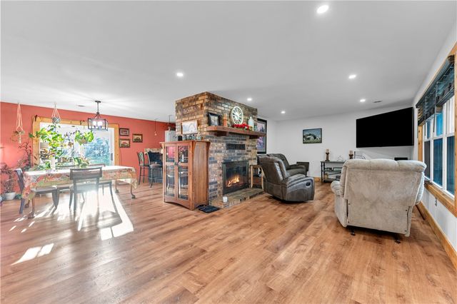 12973 Colonel Myers Road, Bentonville, AR 72713