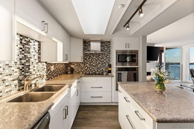 1221 Parker Pl 21, San Diego, CA 92109