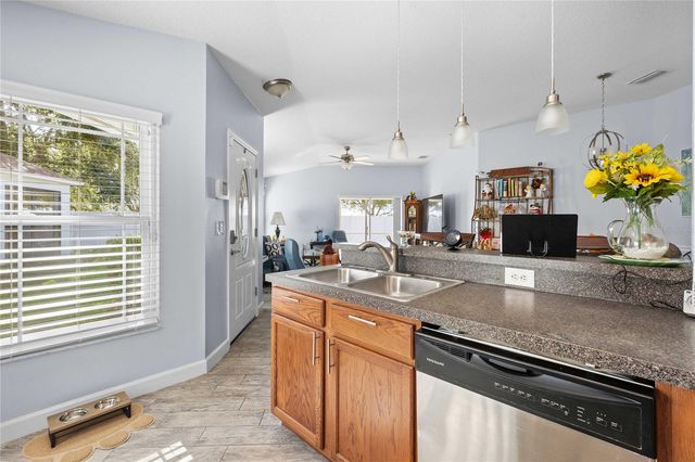 5649 AUTUMN SHIRE DRIVE, Zephyrhills, FL 33541