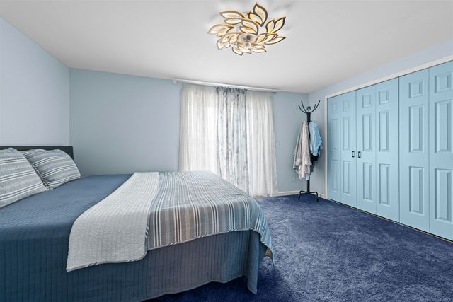 28264 Universal Drive, Warren, MI 48092