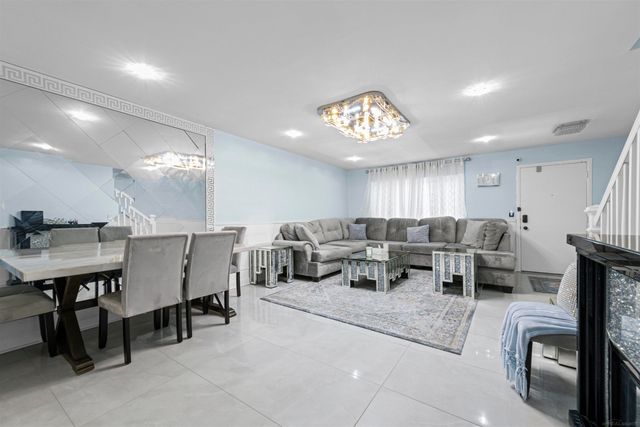 28264 Universal Drive, Warren, MI 48092