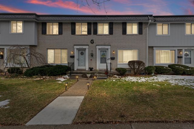 28264 Universal Drive, Warren, MI 48092