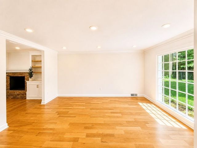 2118 HUNDRED OAKS CV, Germantown, TN 38139