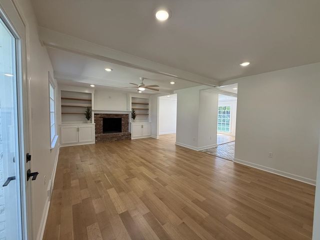 2118 HUNDRED OAKS CV, Germantown, TN 38139