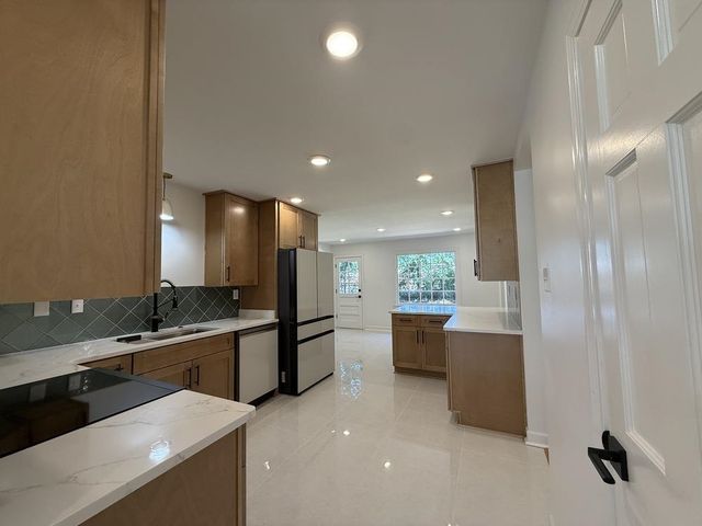2118 HUNDRED OAKS CV, Germantown, TN 38139