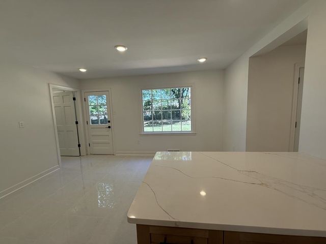 2118 HUNDRED OAKS CV, Germantown, TN 38139