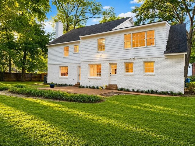 2118 HUNDRED OAKS CV, Germantown, TN 38139