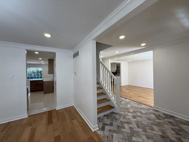 2118 HUNDRED OAKS CV, Germantown, TN 38139