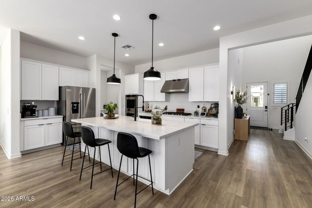 10133 E TOLEDO Avenue, Mesa, AZ 85212