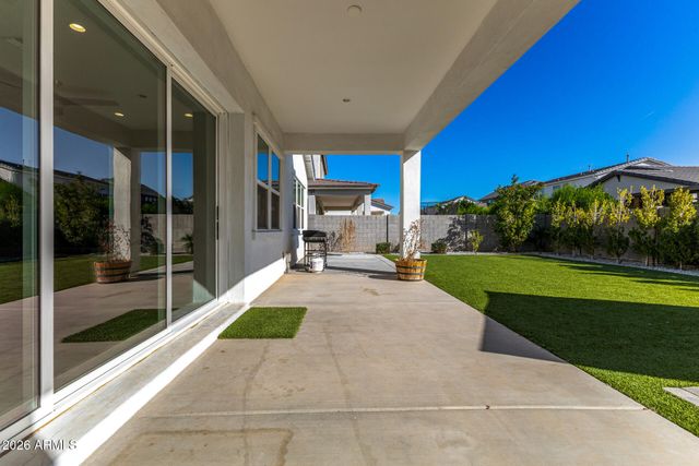 10133 E TOLEDO Avenue, Mesa, AZ 85212