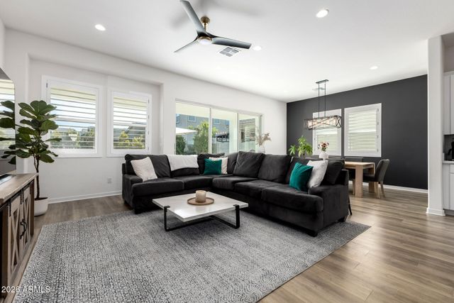 10133 E TOLEDO Avenue, Mesa, AZ 85212