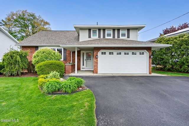 4 Colomba Drive, Rotterdam, NY 12306
