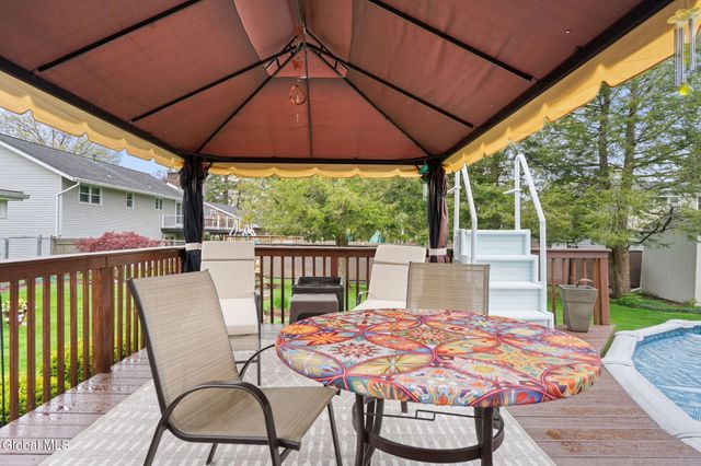 4 Colomba Drive, Rotterdam, NY 12306